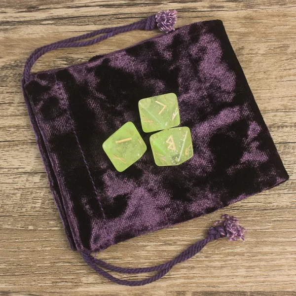 8-sided Dreamy Starry Sky Lane Dice Letter, Rune Alphabet Dice Set 3pcs Magical Purple Starlit Resin Dice, Velvet Bag (17)