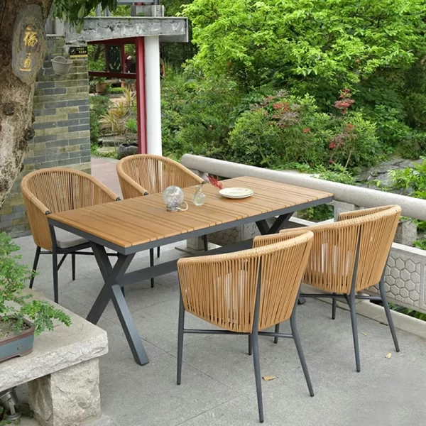 Outdoor courtyard tables and chairs, plastic wood (4)
