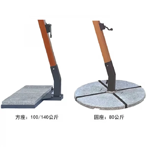 Resort outdoor swimming pool, large sun umbrella (3)