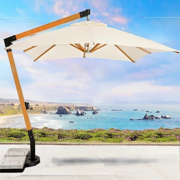 Resort outdoor swimming pool, large sun umbrella (9)